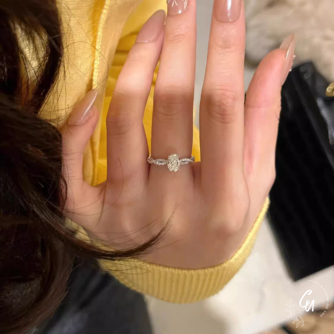 Brilliant Zircon Ring