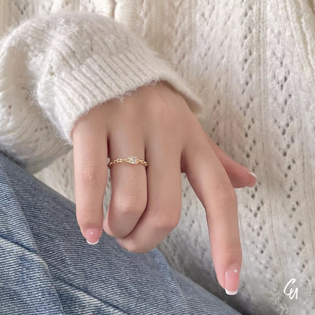 Chain Zircon Ring
