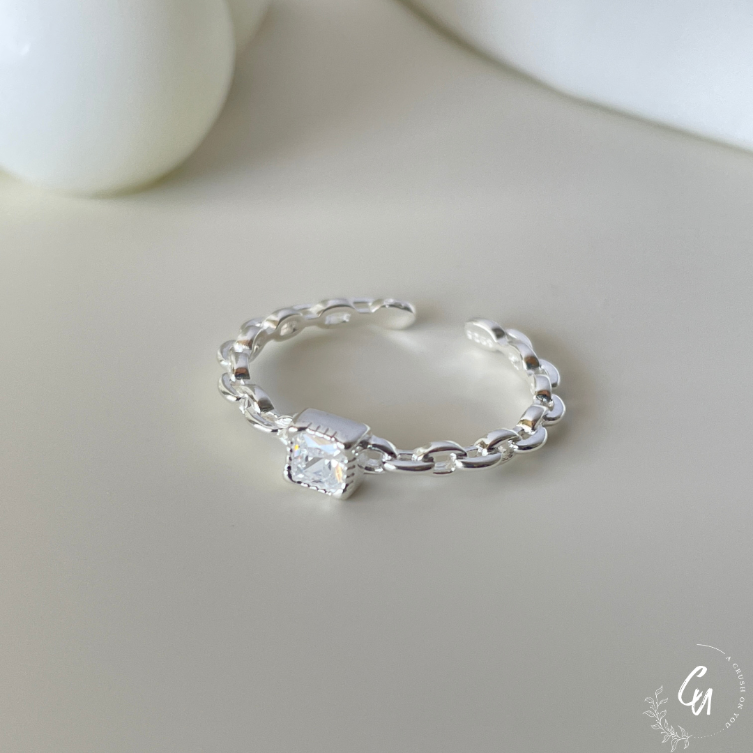 Chain Zircon Ring