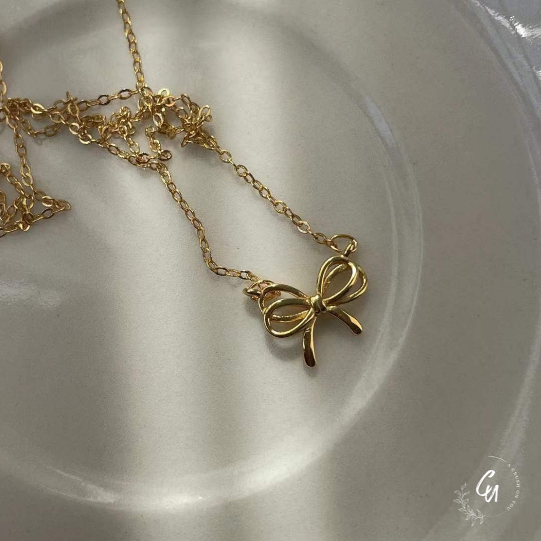 Double Ribbon Necklace