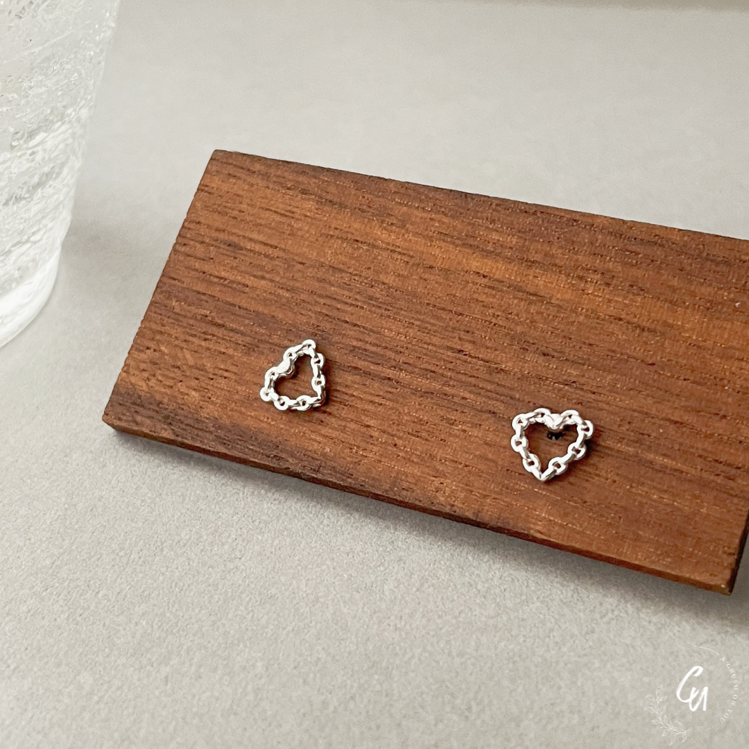 【12/26(木)〜再入荷】Heart Chain Pierce