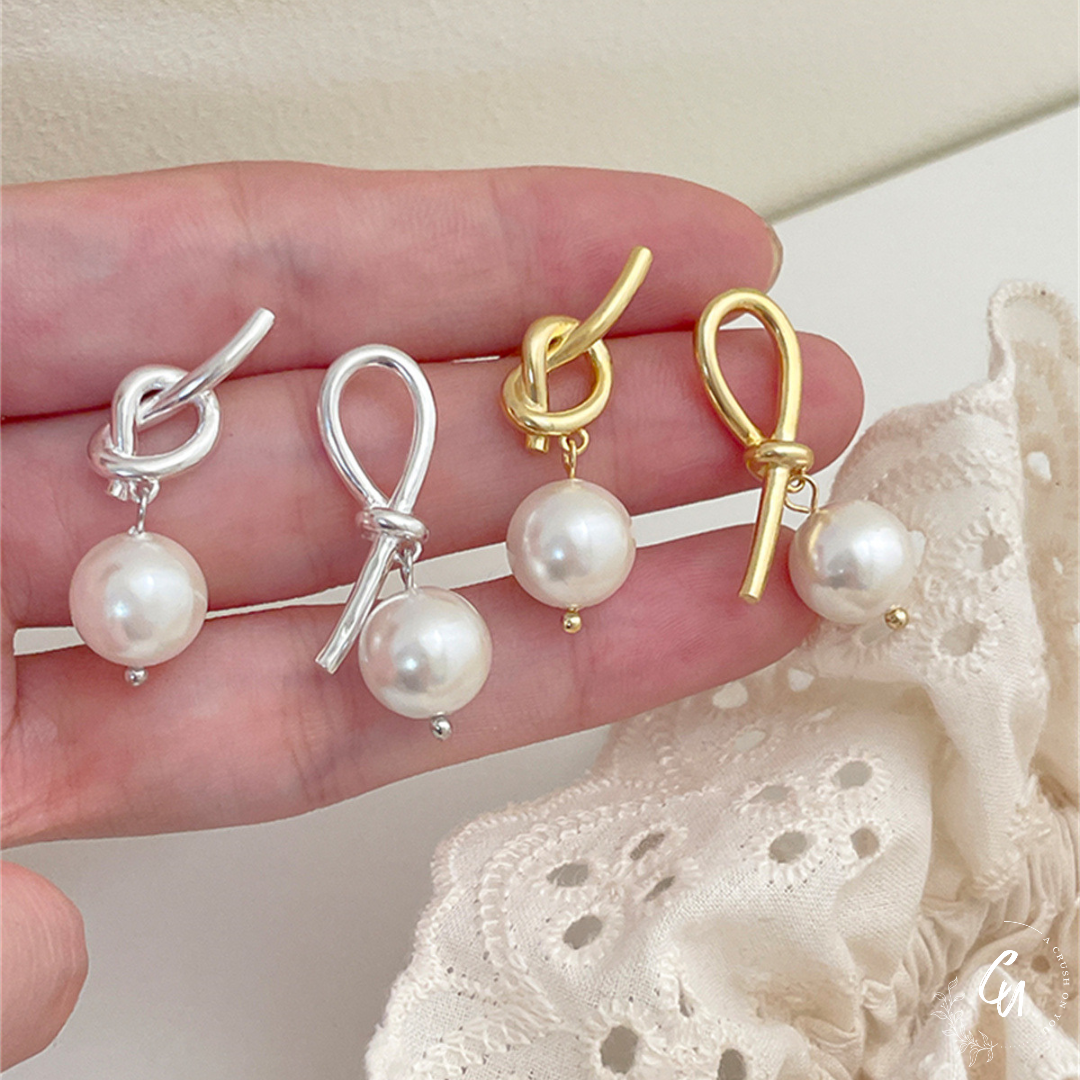 Knot-Line Pearl Pierce