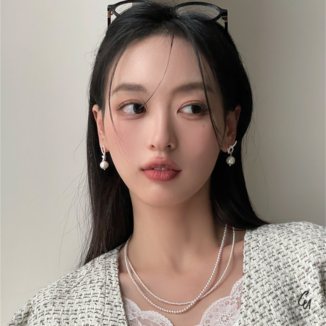 Knot-Line Pearl Pierce