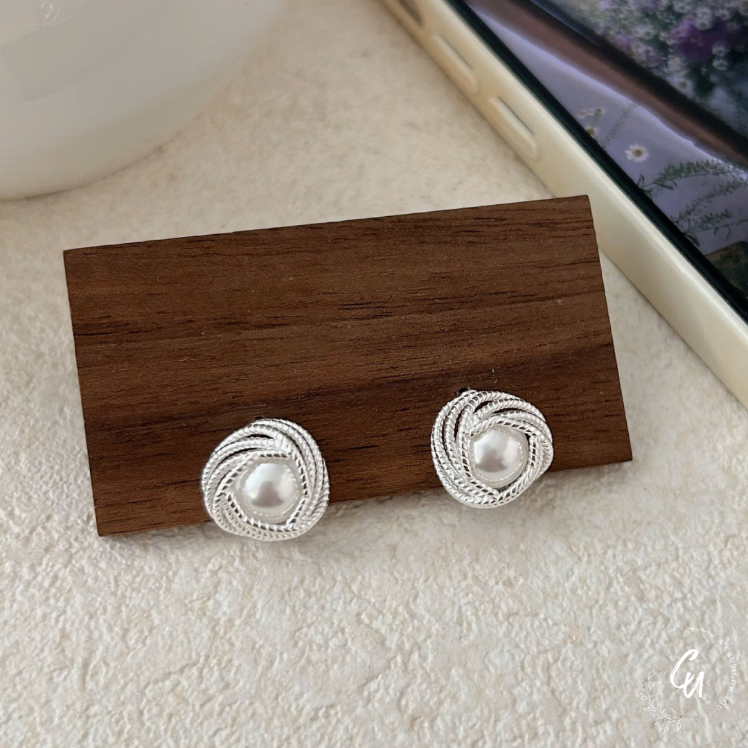 【8/12(火)〜NEW】Lace Pearl Pierce