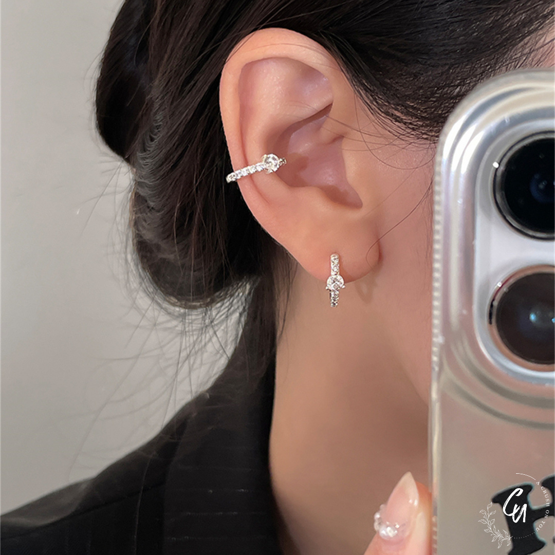 Line Zircon Hoop Pierce