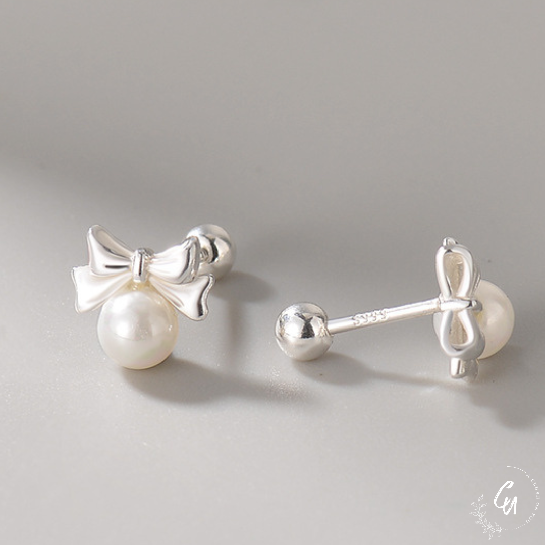 【7/22(火)〜再入荷】Mini Ribbon Pearl Pierce