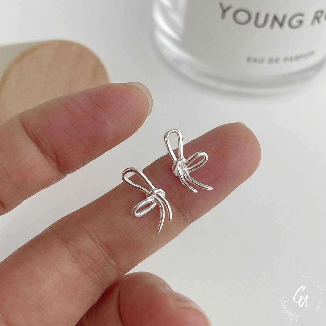 Nuance Bow Pierce