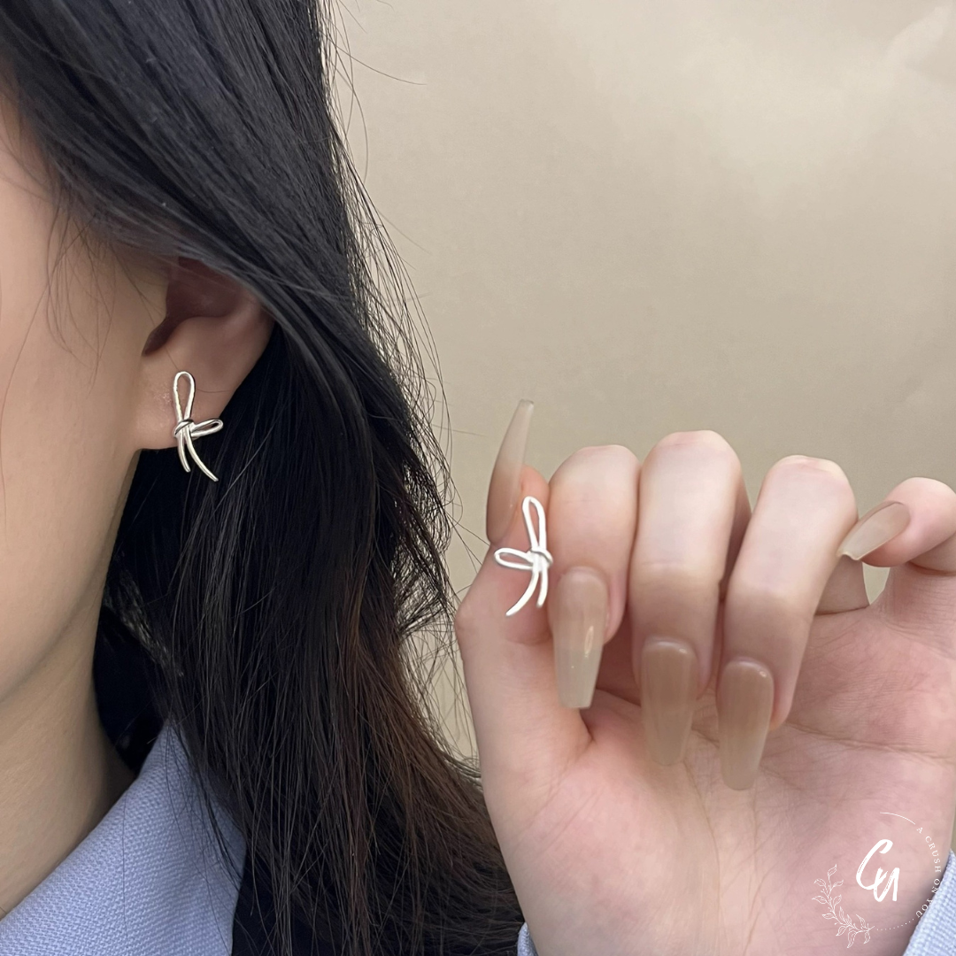 Nuance Bow Pierce