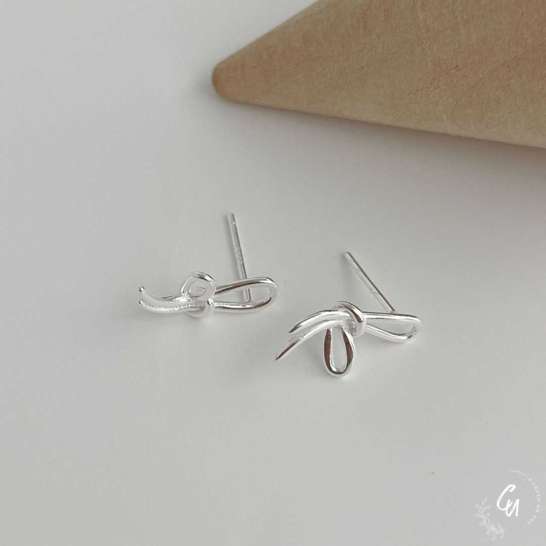 Nuance Bow Pierce