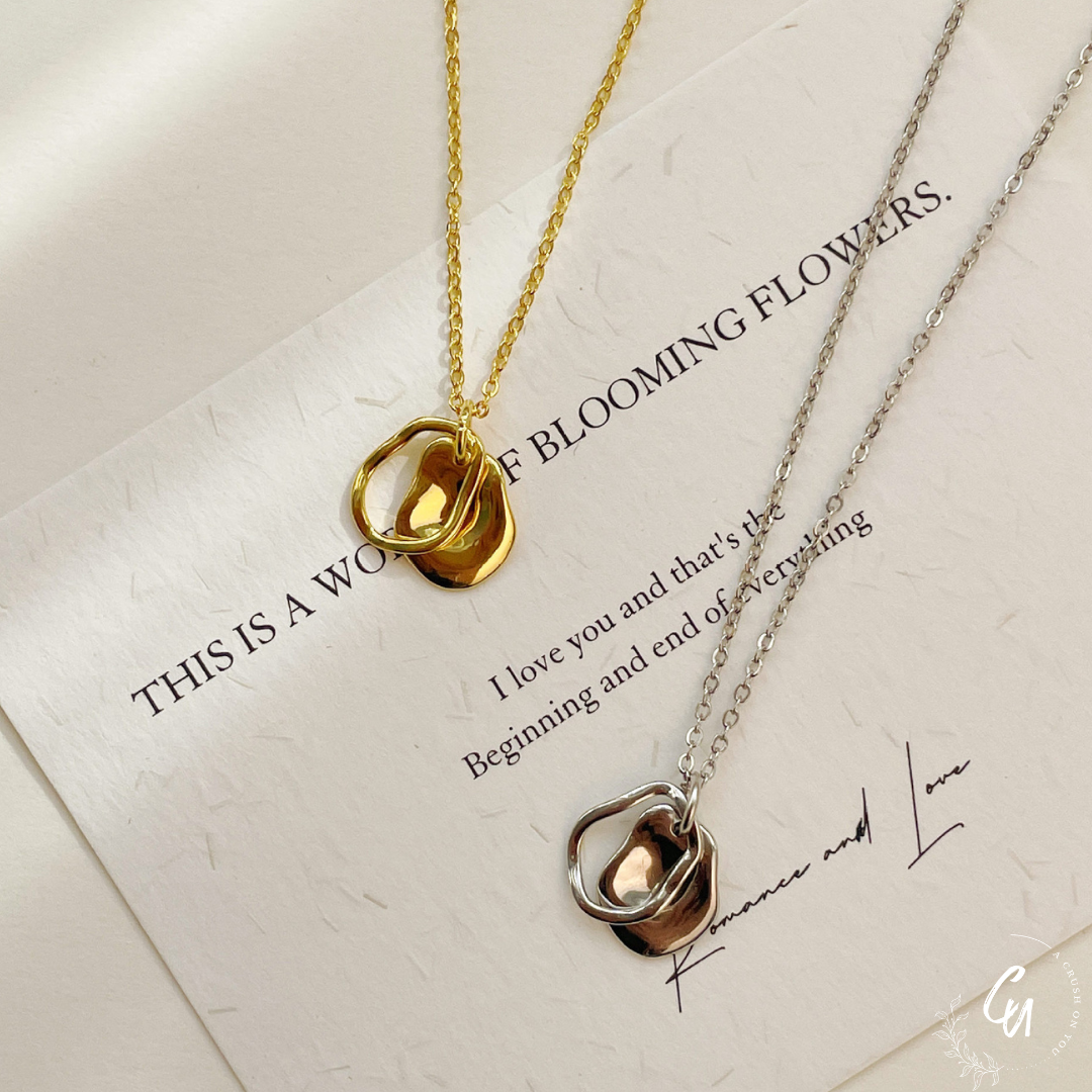 Nuance Circle Plate Necklace
