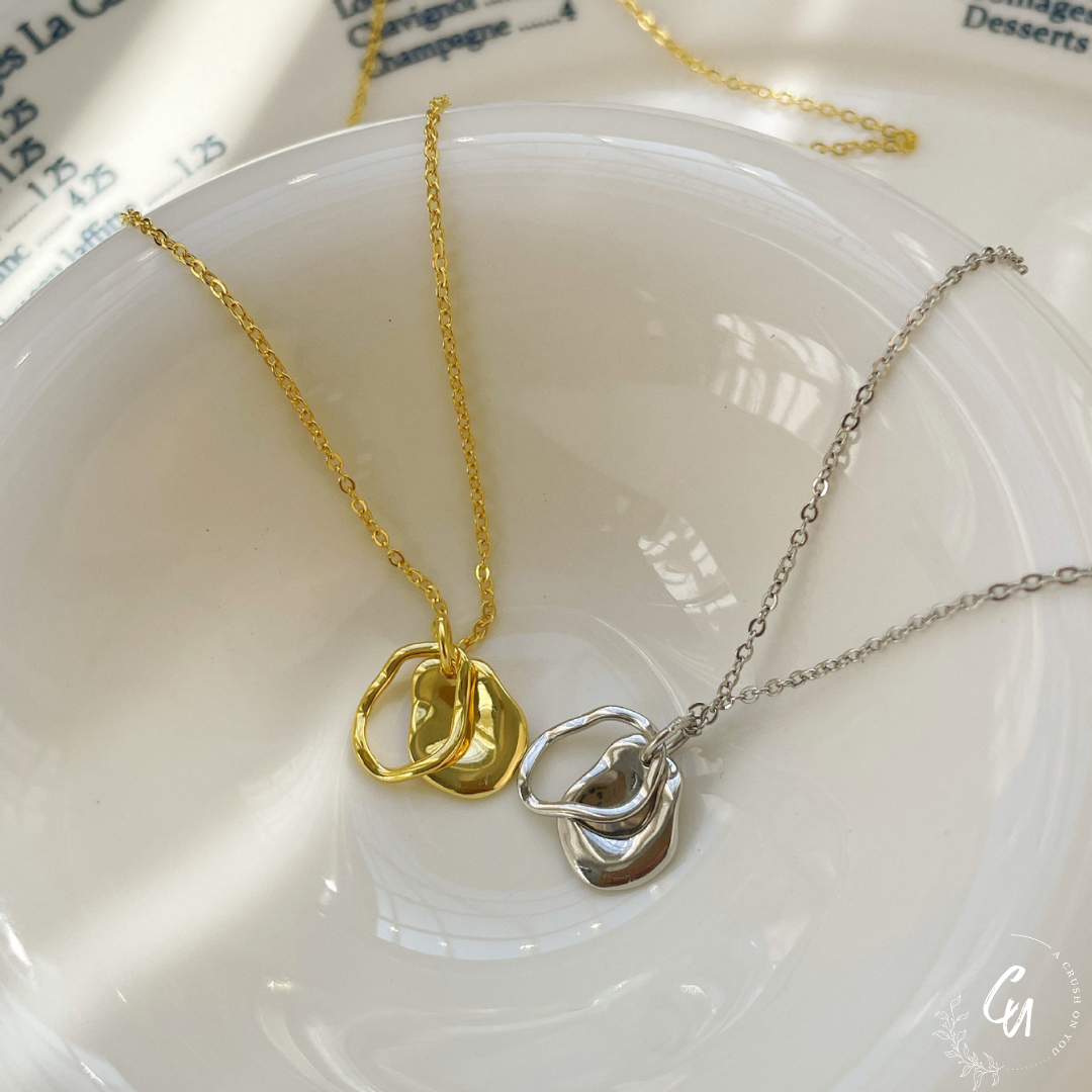 Nuance Circle Plate Necklace