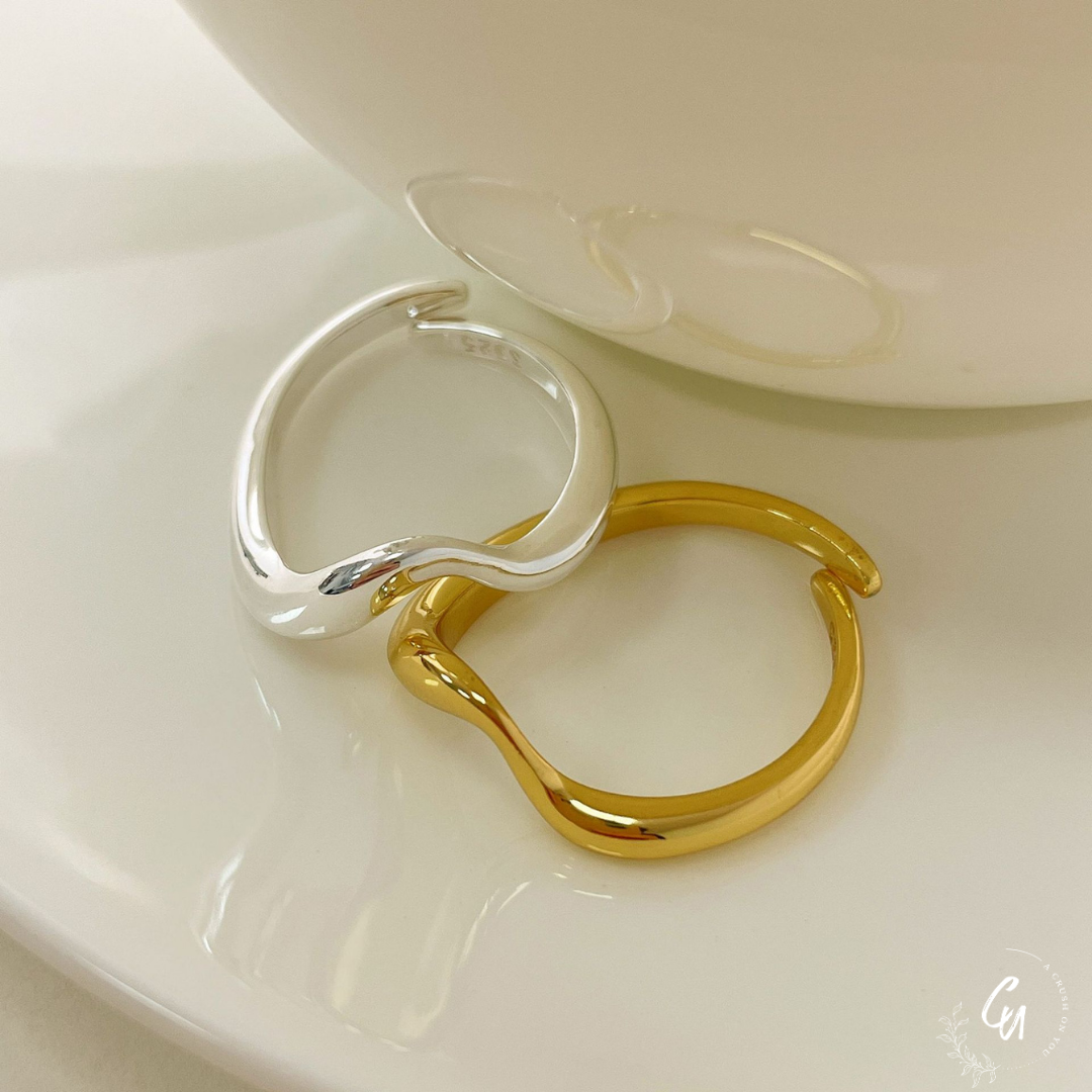 Nuance Cross Ring