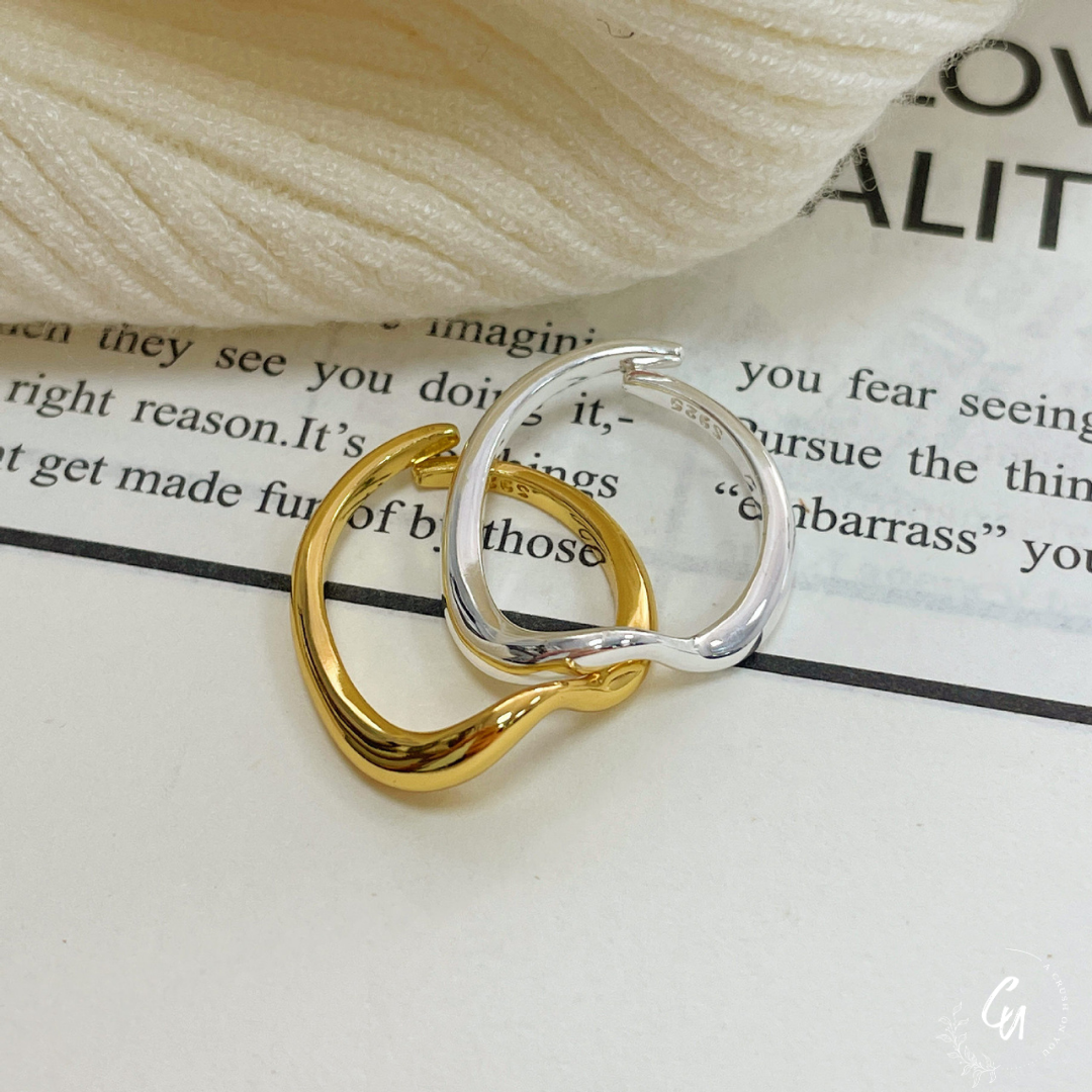 Nuance Cross Ring