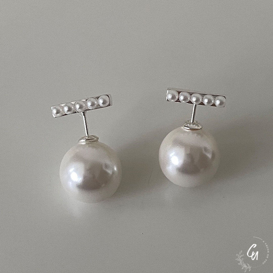 Pearl Bar Pierce