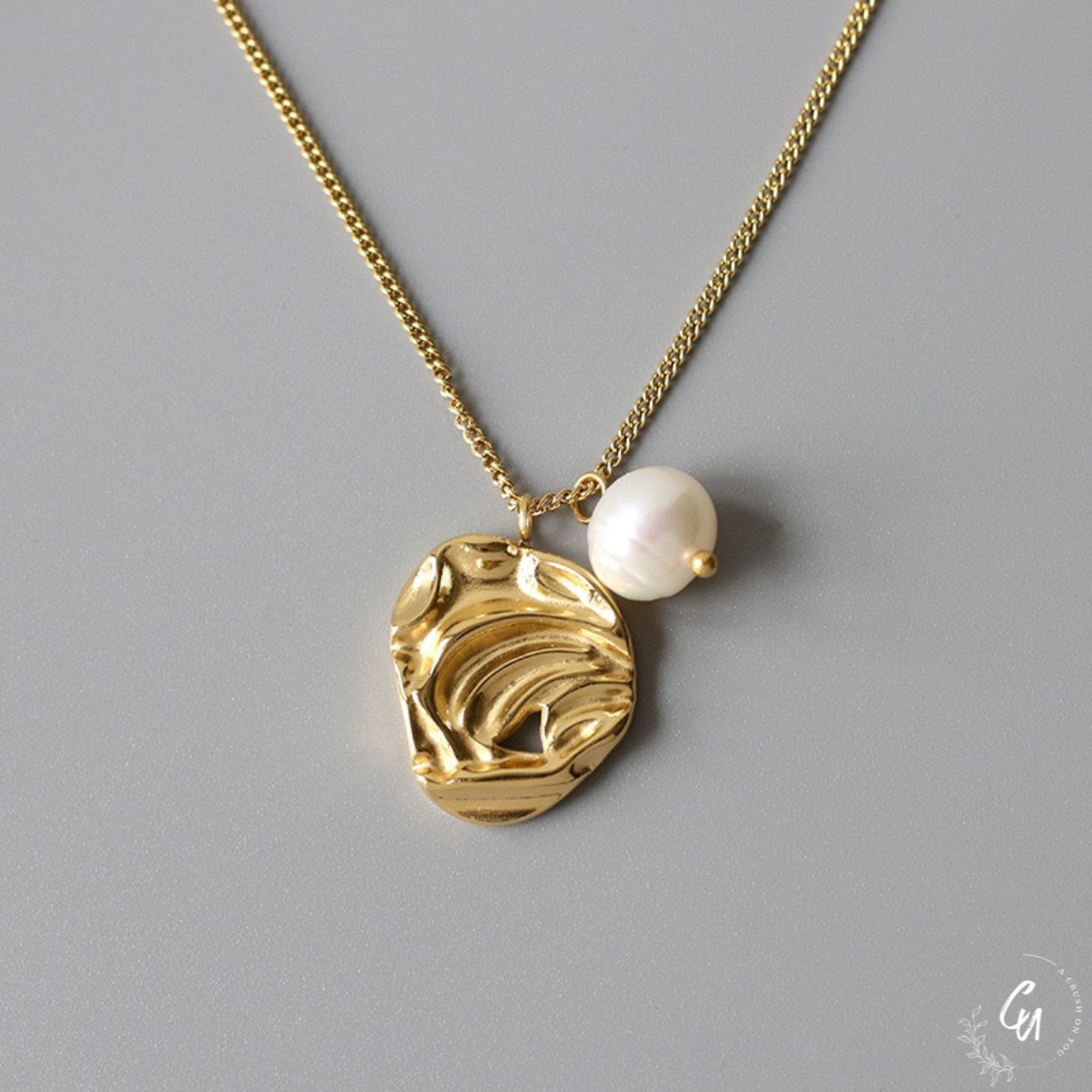 Pearl Plate Necklace