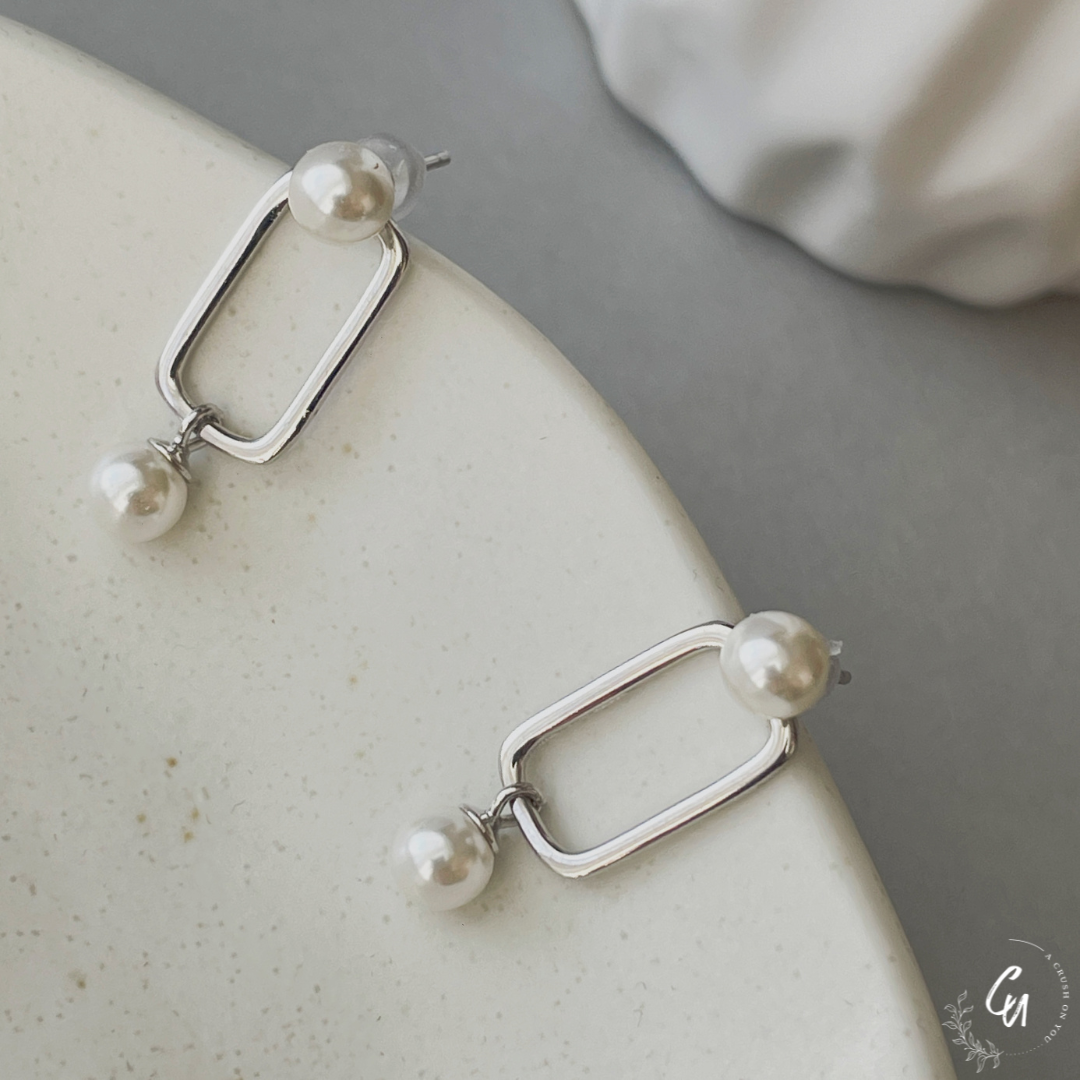 Pearl Square Pierce
