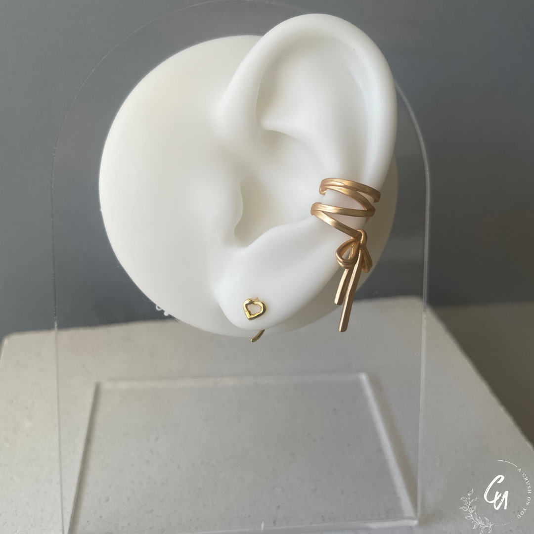 【10/10(木)〜再入荷】Ribbon Earcuff