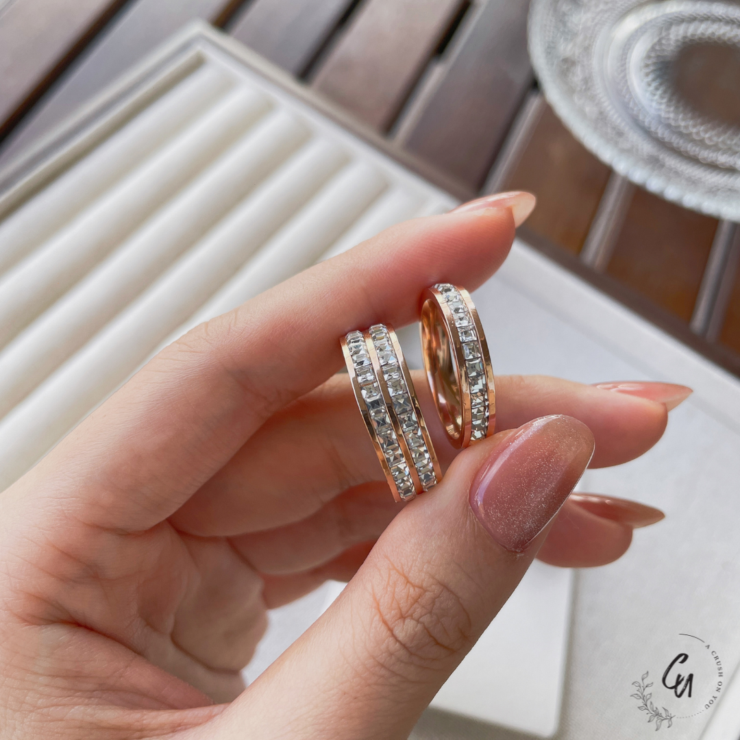 Shinny Zirconia Ring