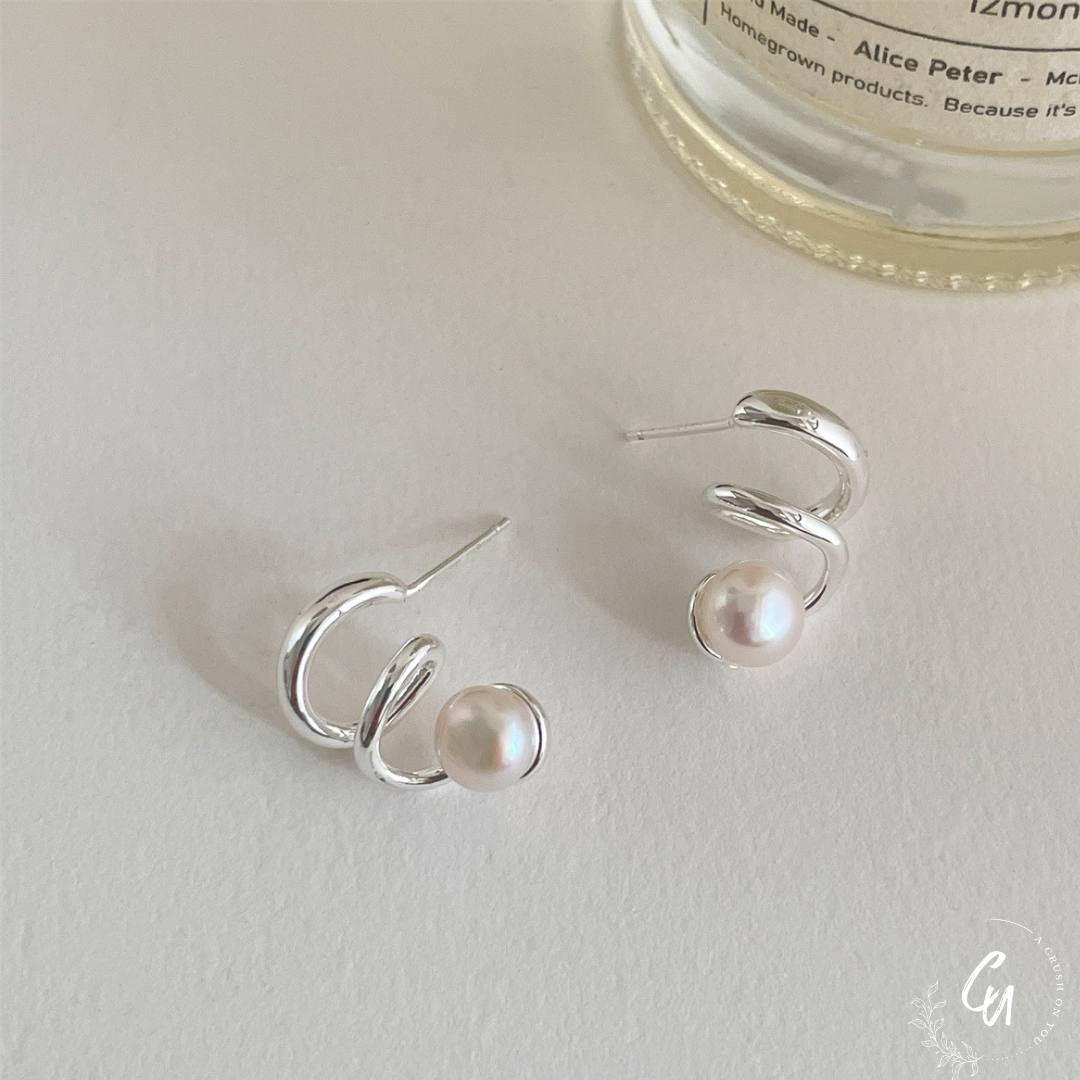 Spiral Line Pearl Pierce