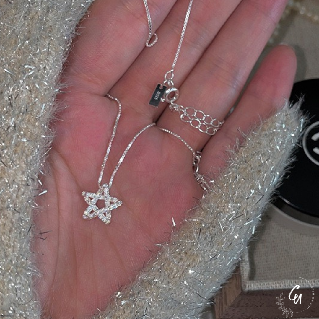 【8/17(日)〜再入荷)】Star Zircon Necklace