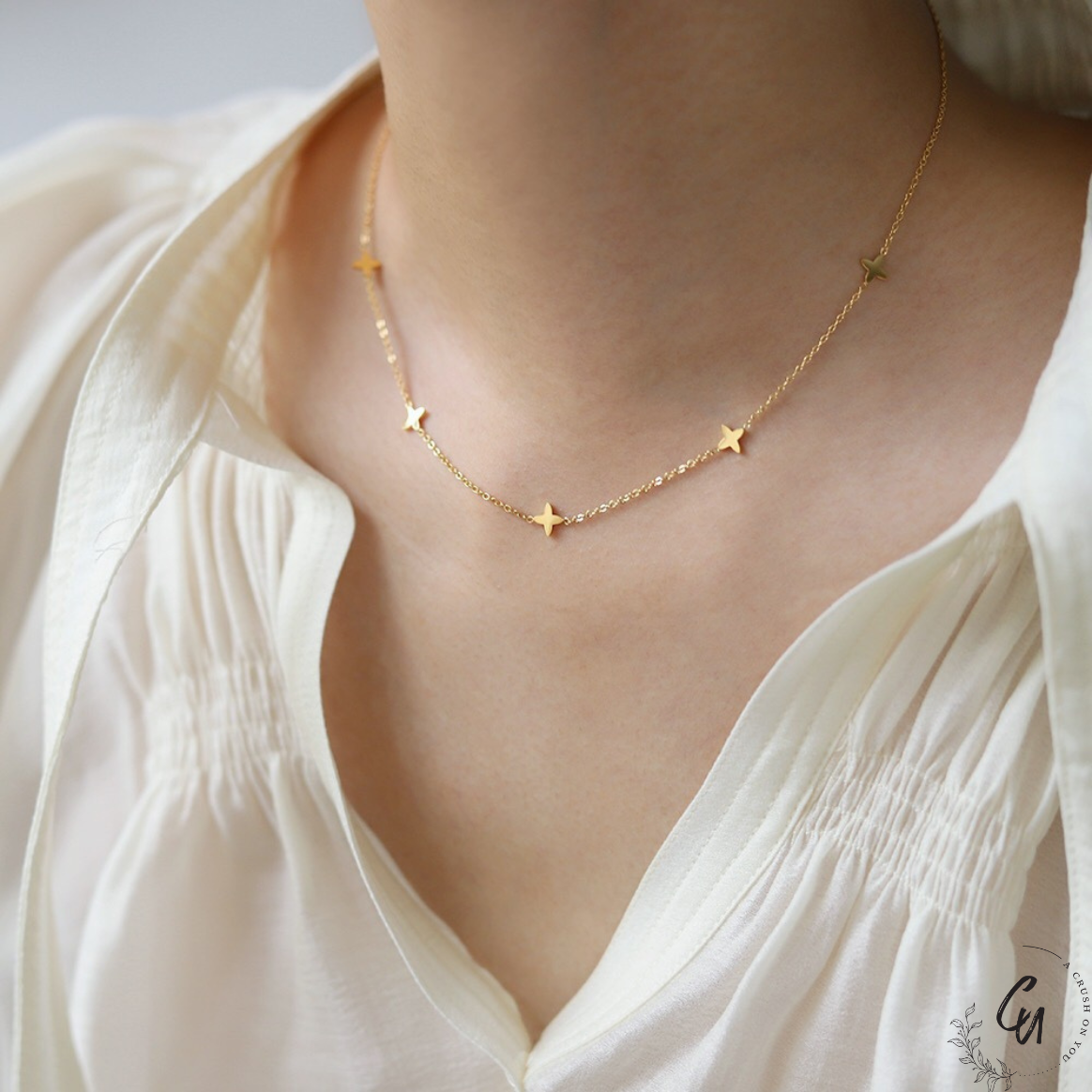 Clover Tiny Necklace