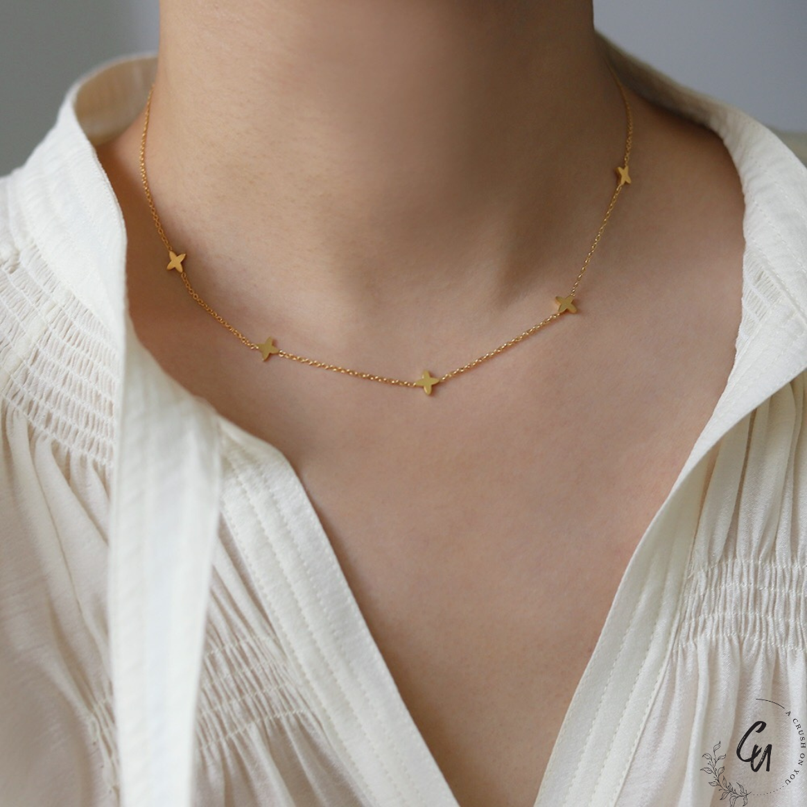 Clover Tiny Necklace
