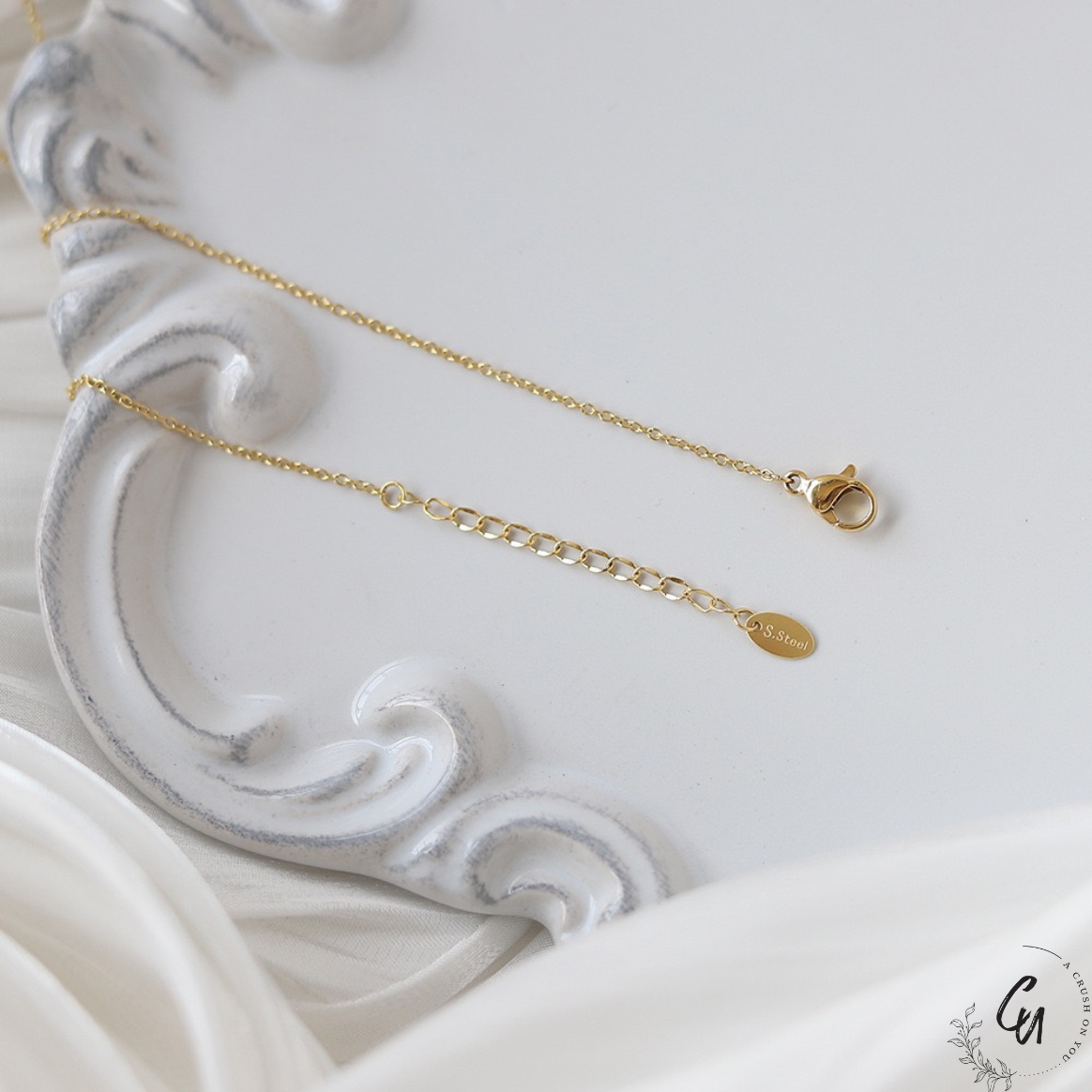 Clover Tiny Necklace