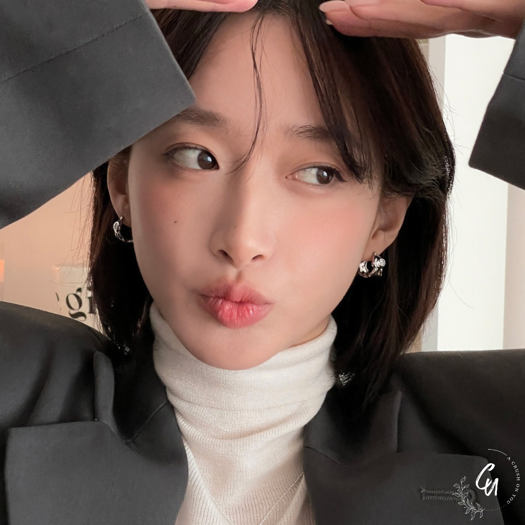 Wave Zircon Hoop Pierce