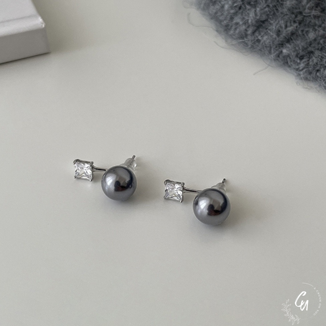 Pearl Zircon Pierce