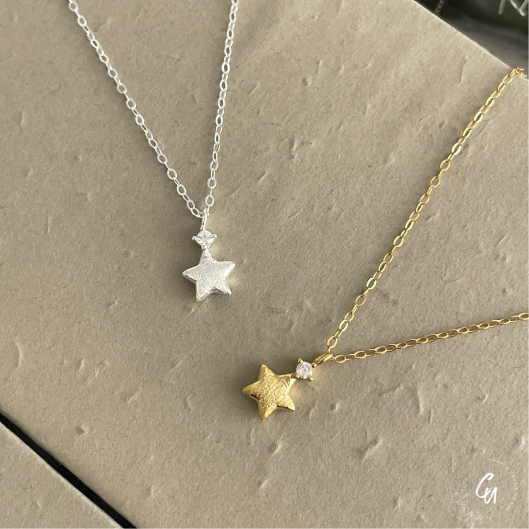 【8/17(日)〜再入荷】Zircon Star Necklace