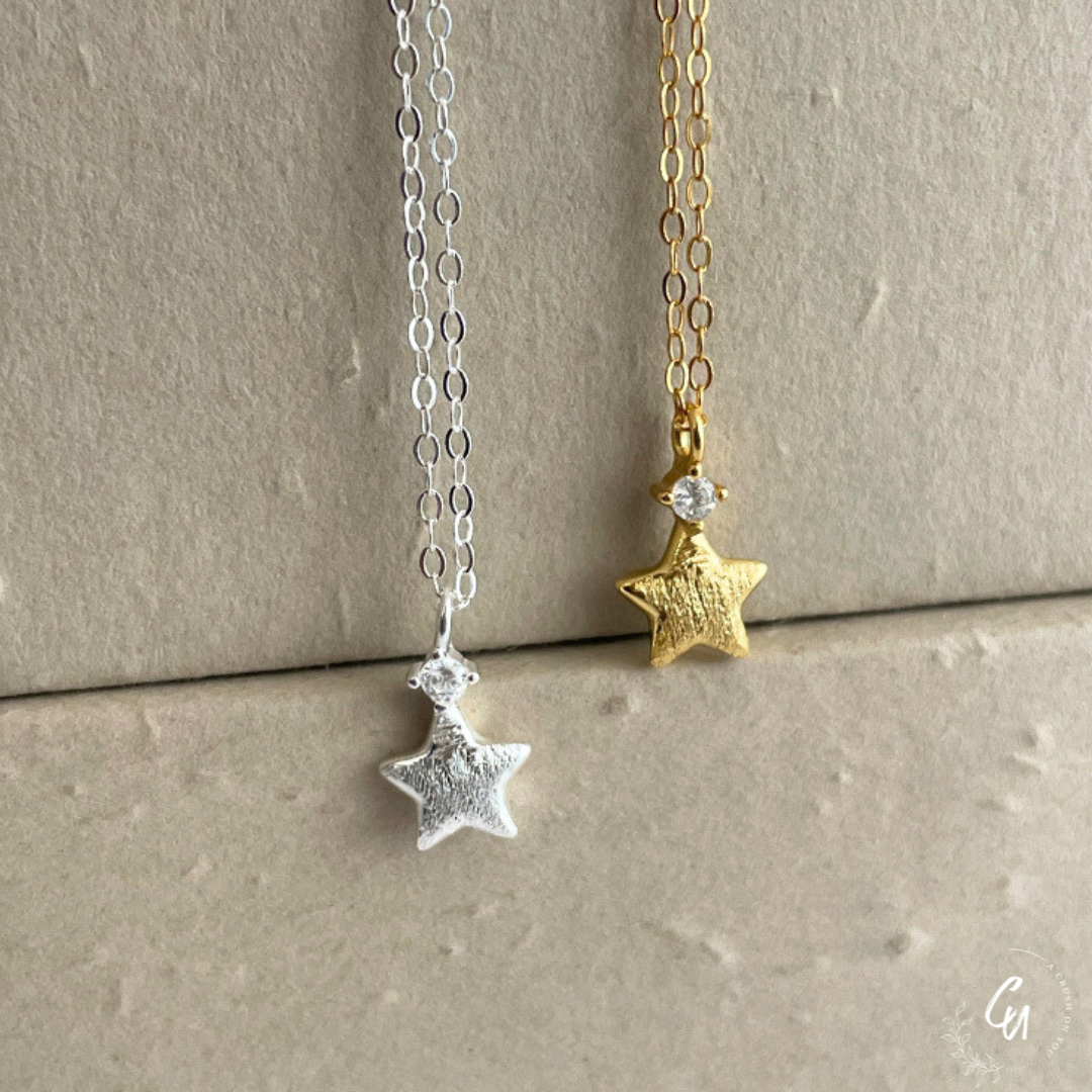 【8/17(日)〜再入荷】Zircon Star Necklace