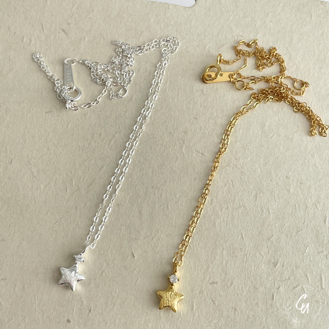 【8/17(日)〜再入荷】Zircon Star Necklace