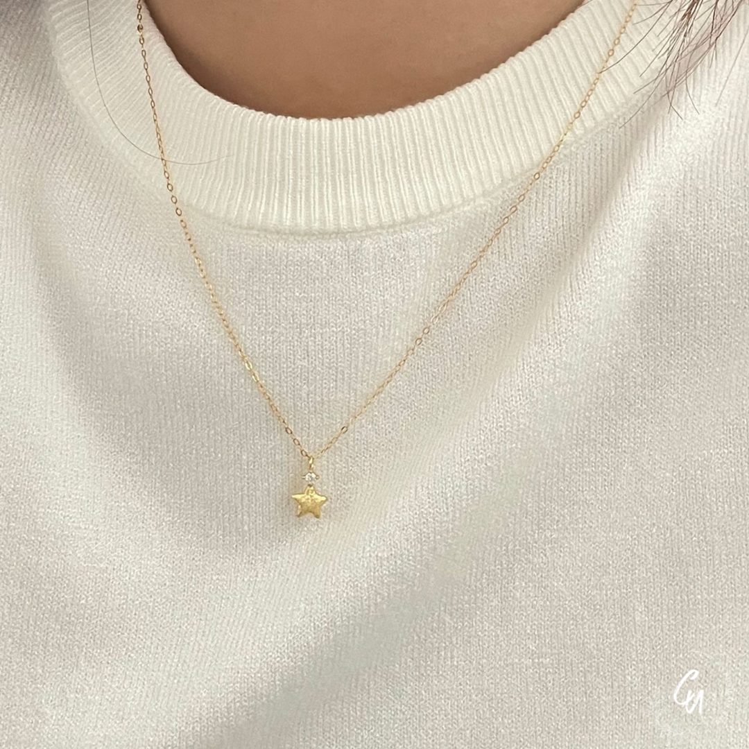 【8/17(日)〜再入荷】Zircon Star Necklace