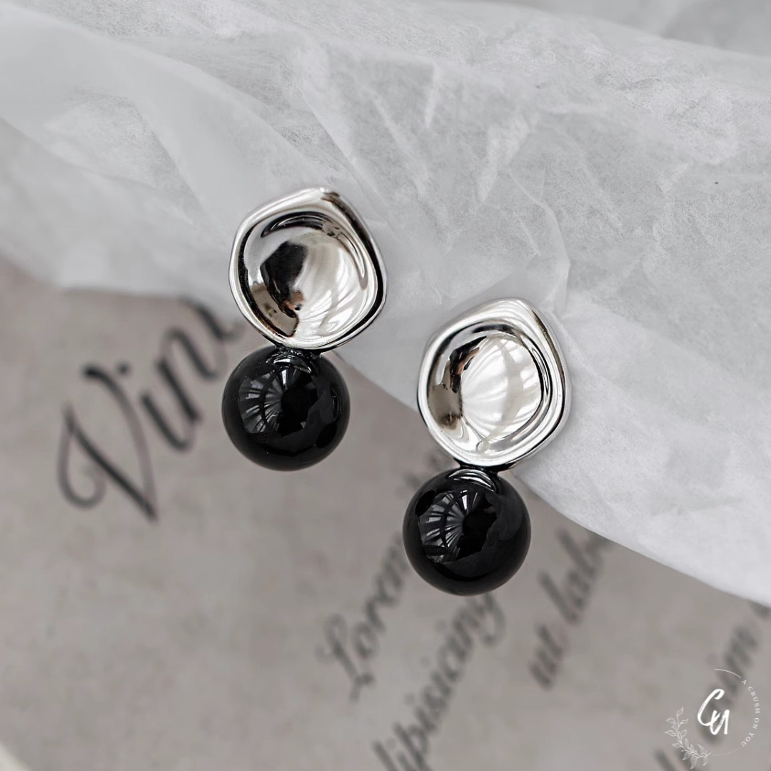 Black Agate Pierce