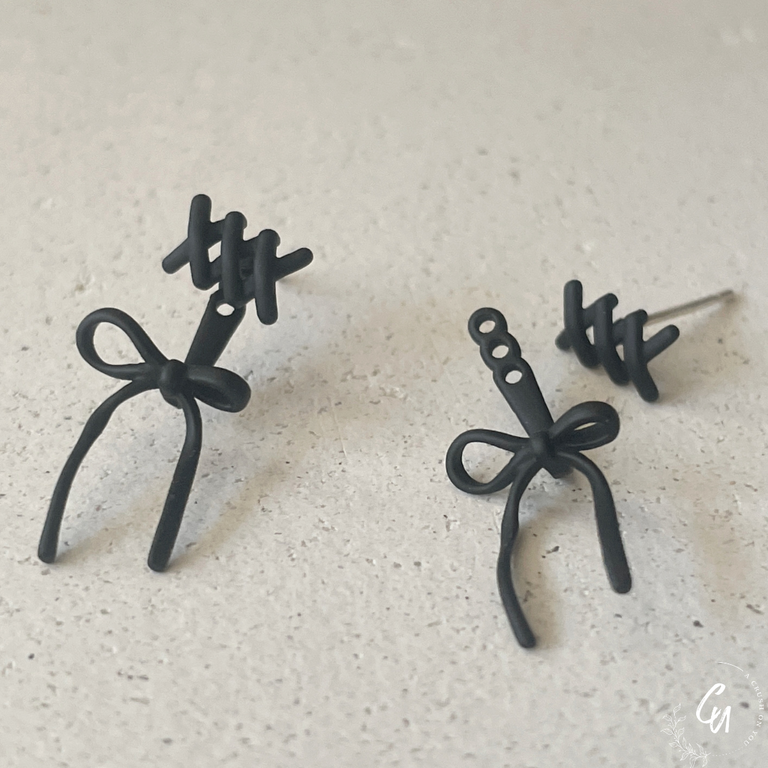 【4/28(月)〜再入荷】Black Butterfly Ribbon Pierce