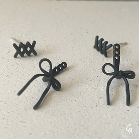 [10/10 (Thu) ~ Restock] Black Butterfly Ribbon Pierce