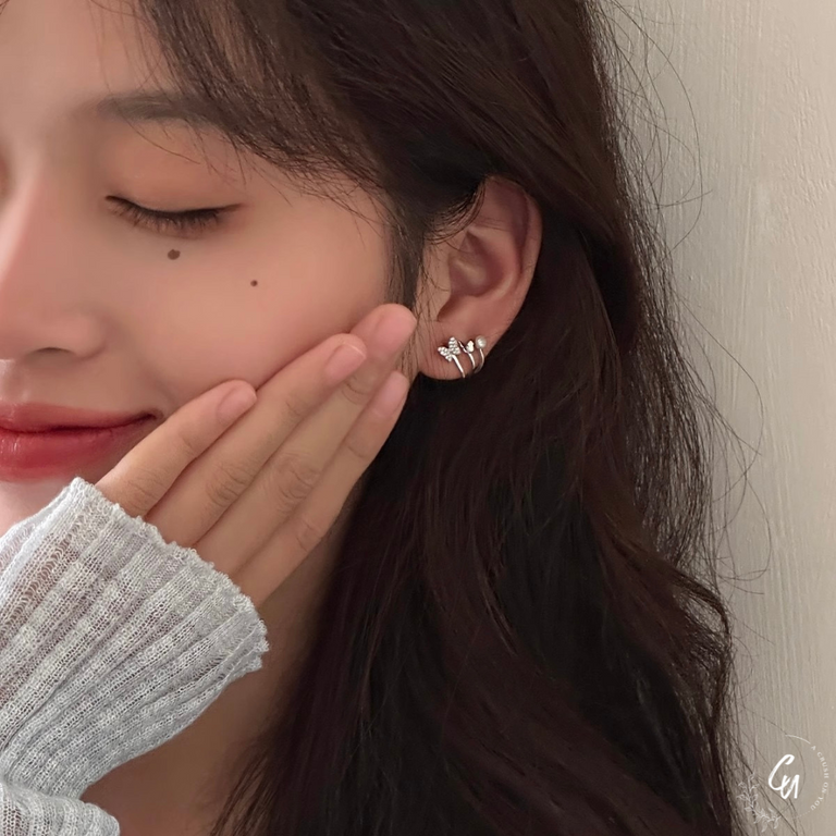 【7/22(火)〜再入荷】 Double Butterfly Pearl Pierce