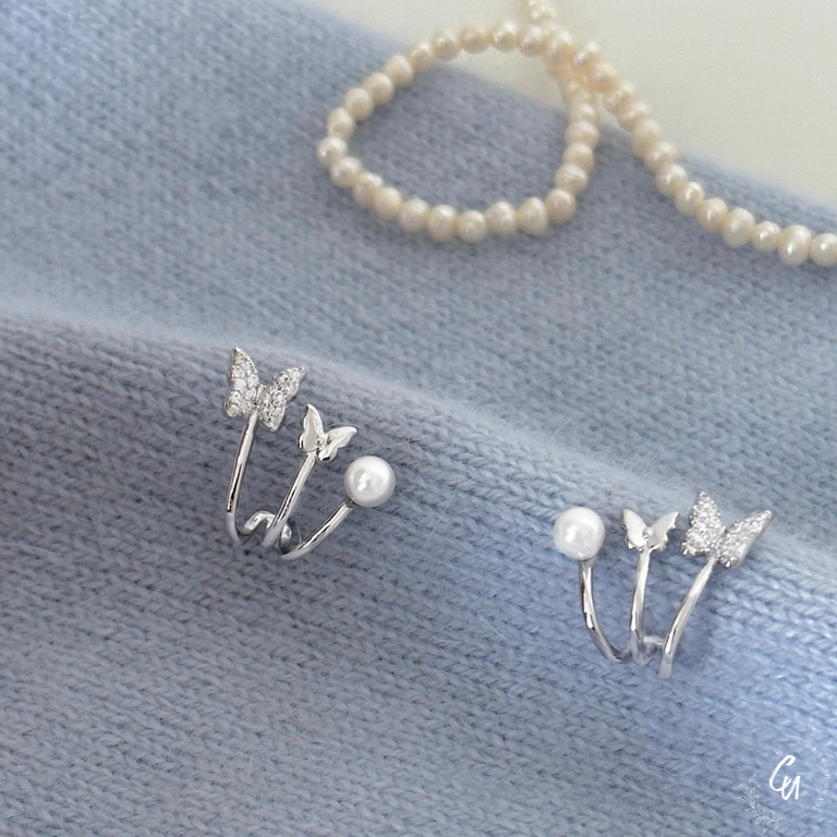 【7/22(火)〜再入荷】 Double Butterfly Pearl Pierce