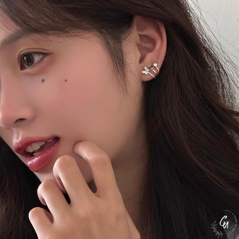 【7/22(火)〜再入荷】 Double Butterfly Pearl Pierce