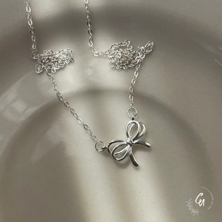 Double Ribbon Necklace