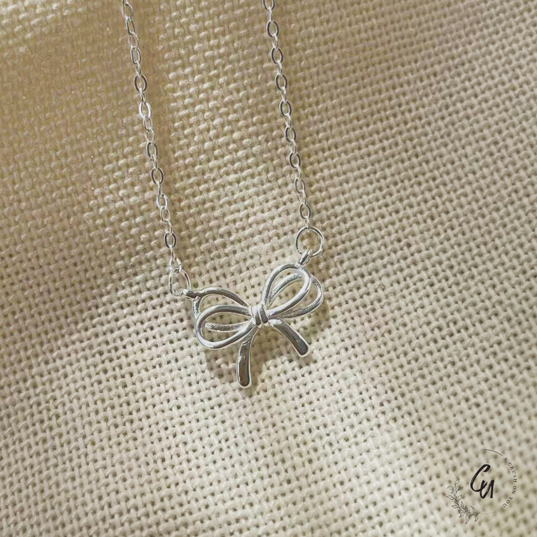 Double Ribbon Necklace