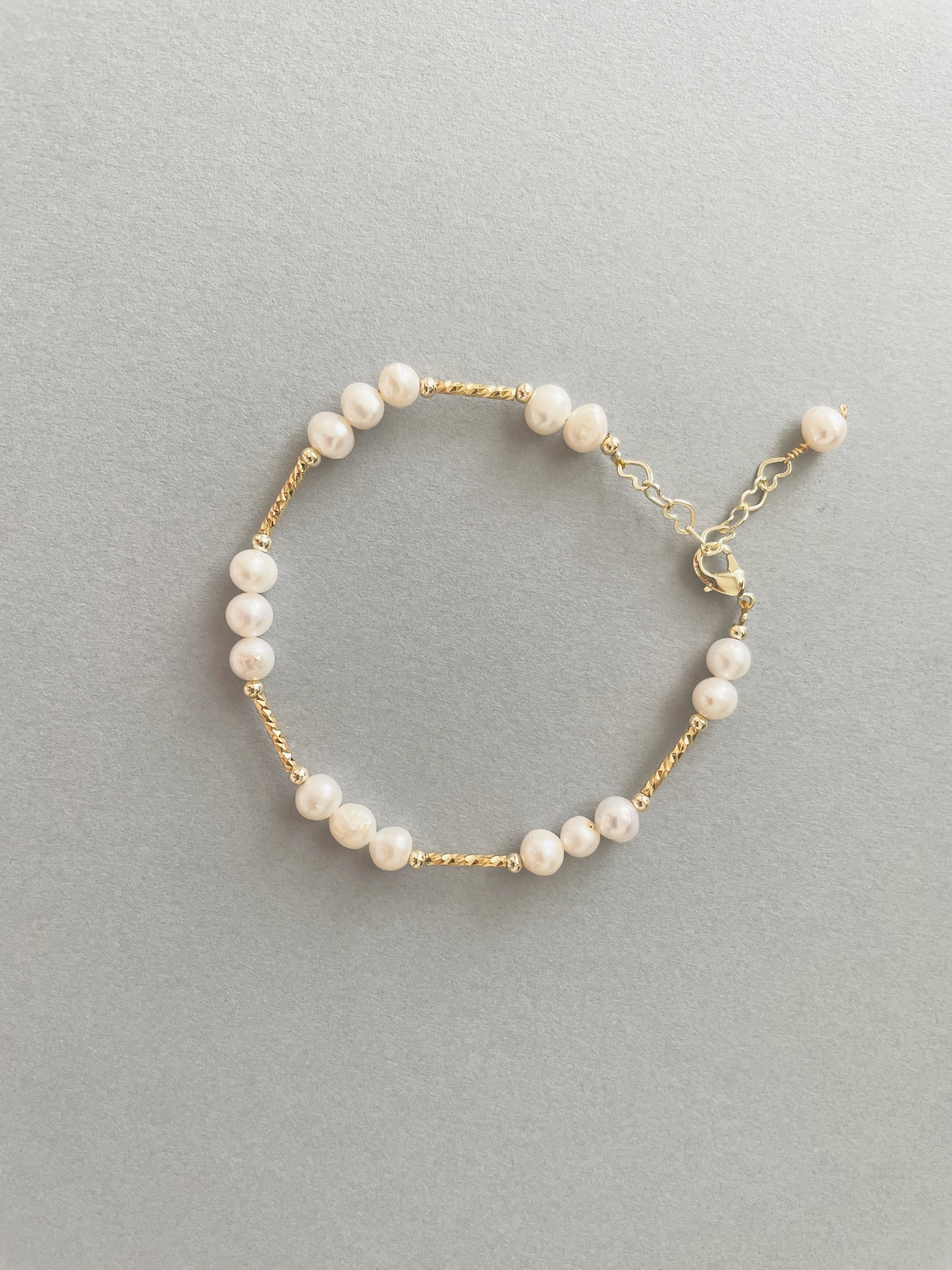 Gold  Weave Pearl Bracelet