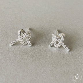 【10/10(木)〜再入荷】Knot Heart Pierce