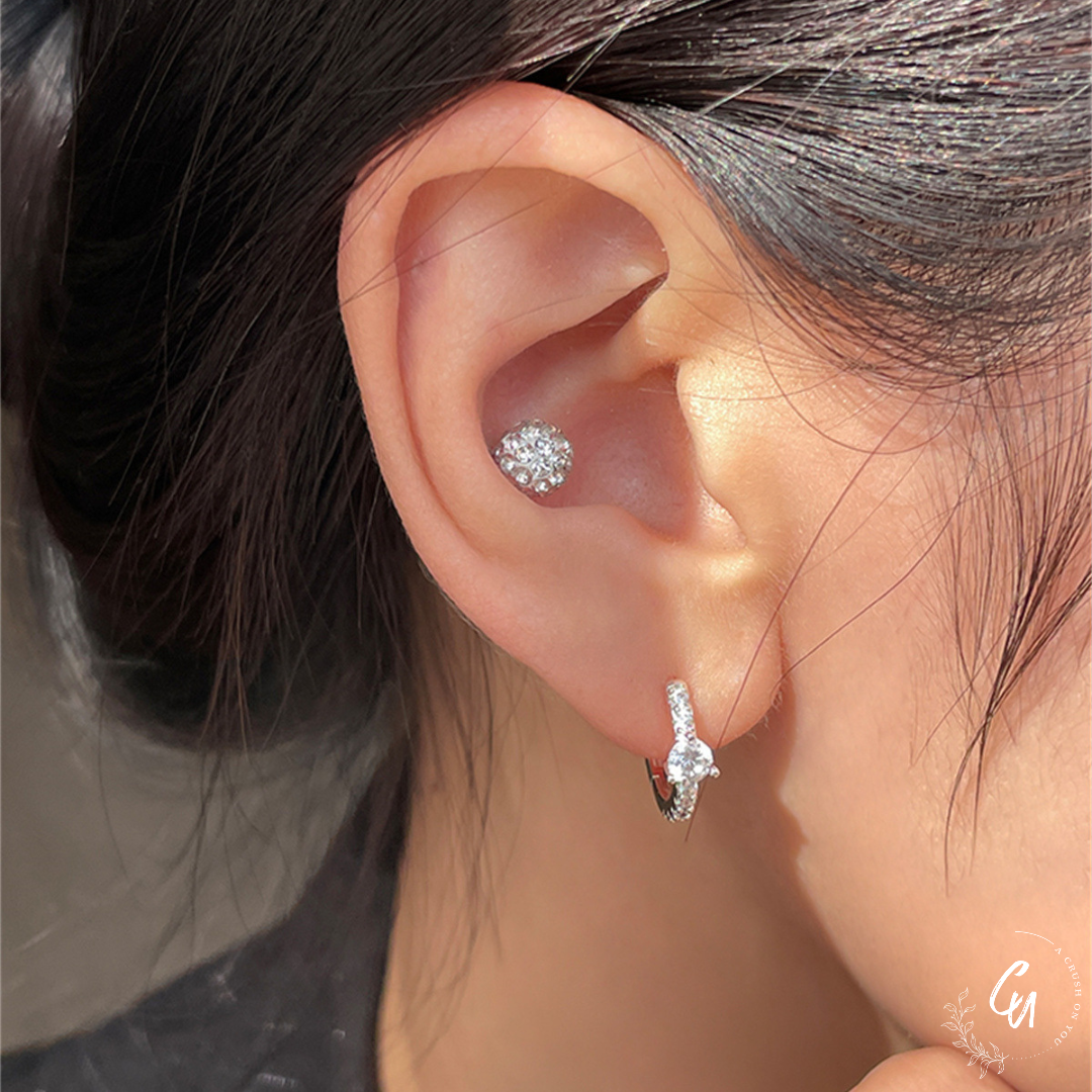 【7/26(金)〜NEW】Line Zircon Hoop Pierce