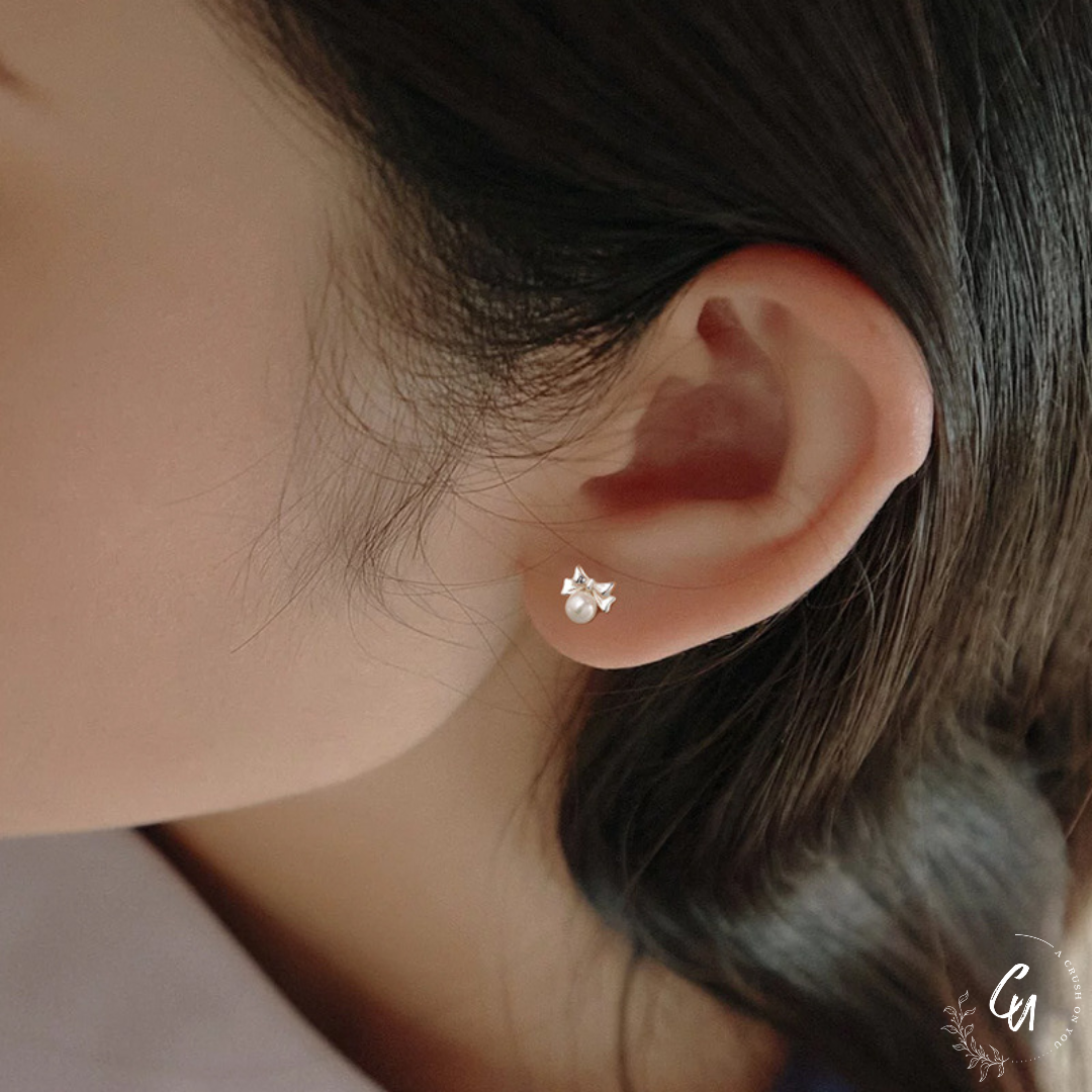 [7/26 (Fri) - NEW] Mini Ribbon Pearl Pierce