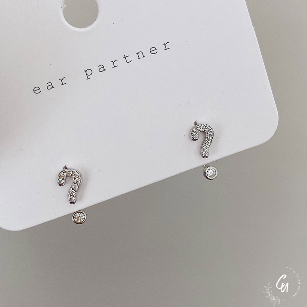 [Pre-order from Wednesday, October 30th] Punctuation Chic Pierce 