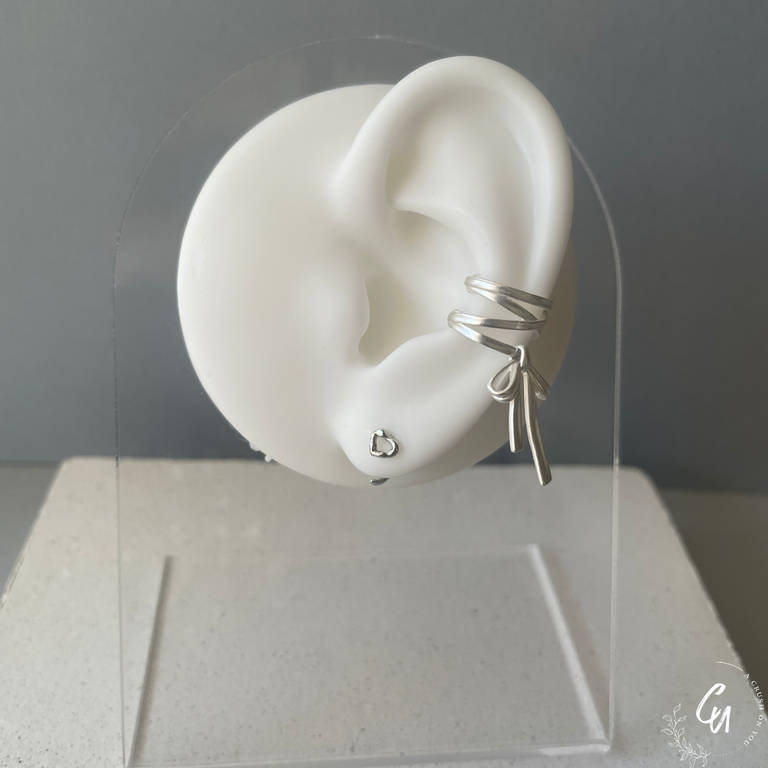 【4/28(月)〜再入荷】Ribbon Earcuff