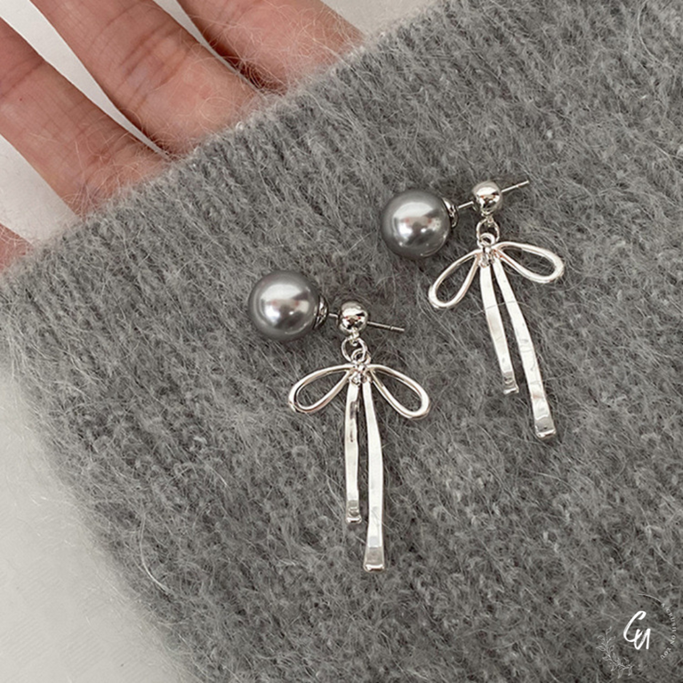 【4/28(月)〜再入荷】Pearl Ribbon Pierce