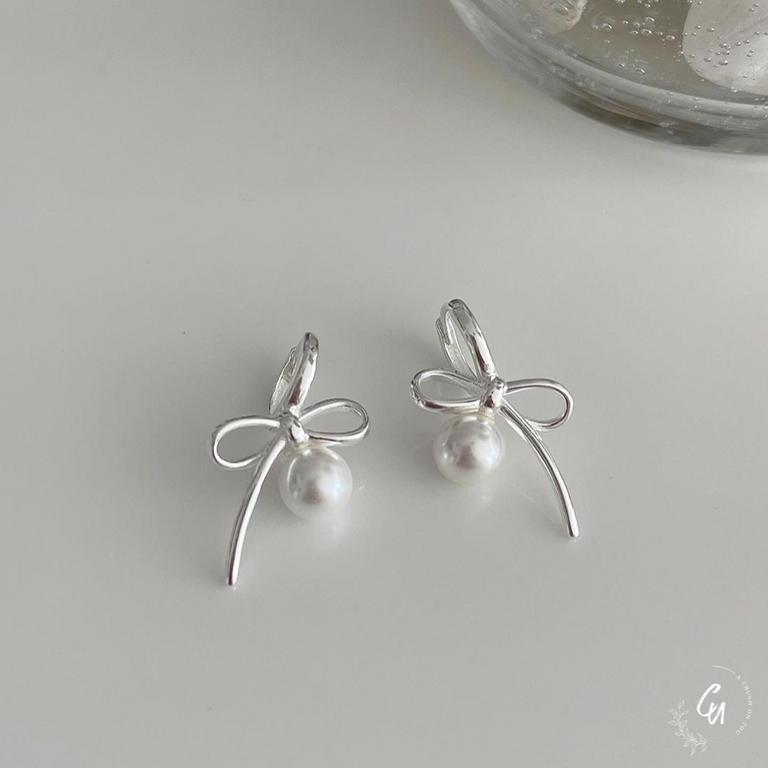 【4/2(水)〜再入荷】Ribbon Pearl Pierce