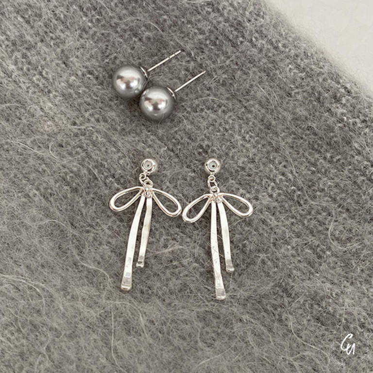 【4/28(月)〜再入荷】Pearl Ribbon Pierce